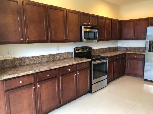 Продажа дома по адресу 15400 SW 176 LN - фото 6006911