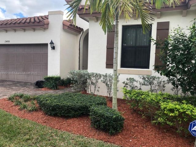 Продажа дома по адресу 15400 SW 176 LN - фото 6006914