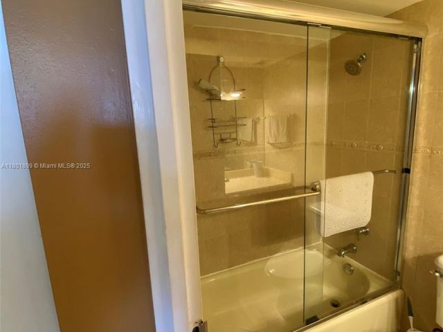 Продажа квартиры #403 - фото 6012914