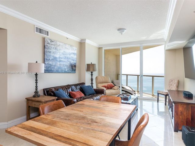 Продажа квартиры #3401 - фото 6011307