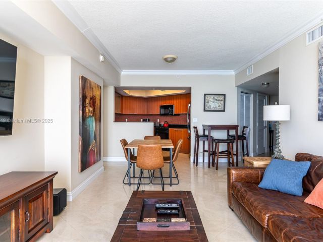 Продажа квартиры #3401 - фото 6011309