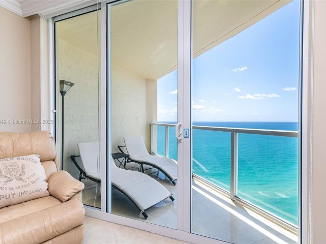 Продажа квартиры #3401 - фото 6011310