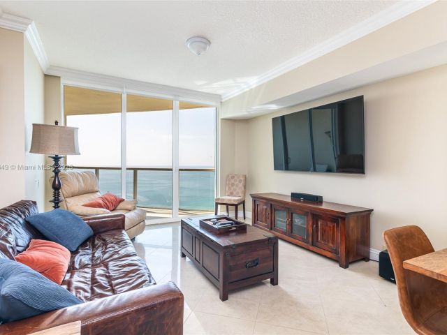 Продажа квартиры #3401 - фото 6011311