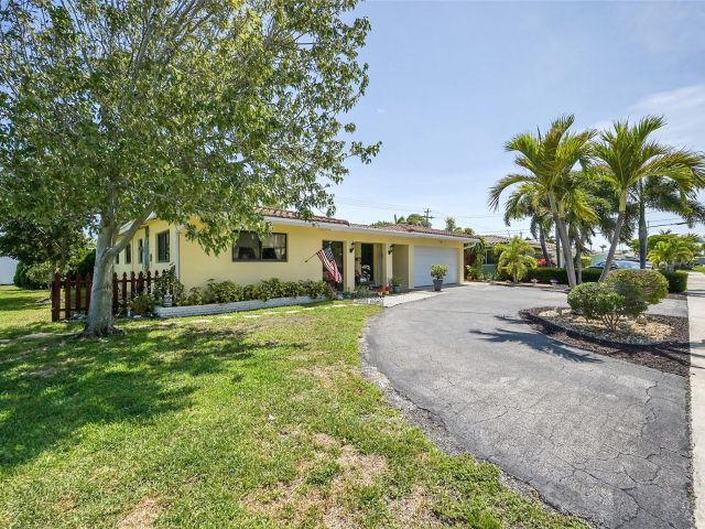 Продажа дома по адресу 420 SE 5th St - фото 6038420