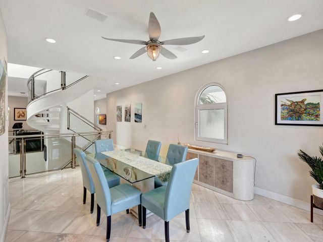 Продажа дома по адресу 1788 Bay Dr 25 - фото 6028272