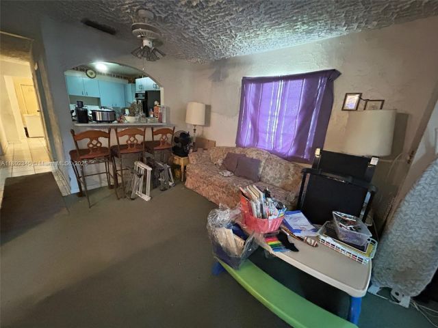 Продажа дома по адресу 10354 SW 173rd St - фото 6139072