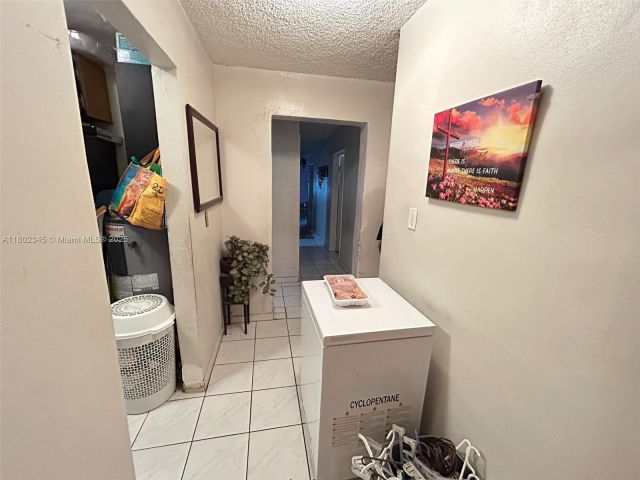 Продажа дома по адресу 10354 SW 173rd St - фото 6139075