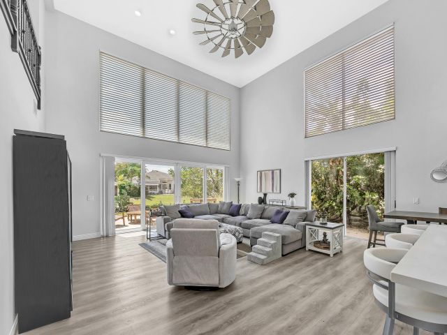 Продажа дома по адресу 23281 Butterfly Palm Court - фото 6014846