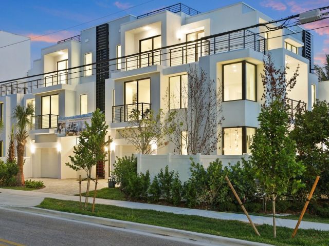 Продажа дома по адресу 408 SE 2nd Street - фото 6631066