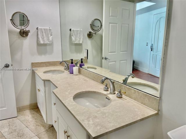 Продажа квартиры #510 - фото 6028090