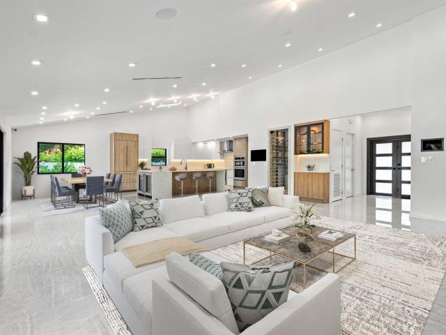 Продажа дома по адресу 22233 Hollyhock Trail - фото 6018644