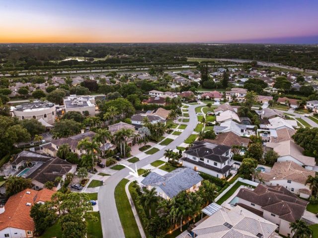 Продажа дома по адресу 22233 Hollyhock Trail - фото 6018649