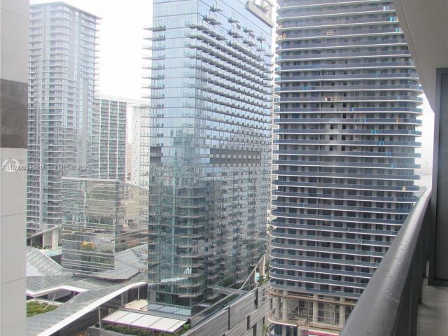 Продажа квартиры #3409 - фото 6061095