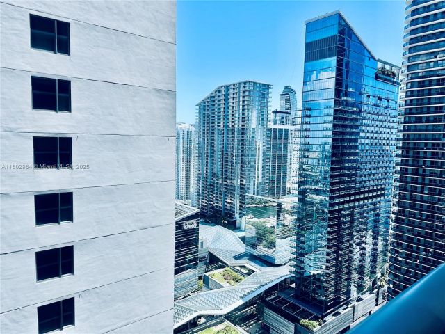 Продажа квартиры #3409 - фото 6061107