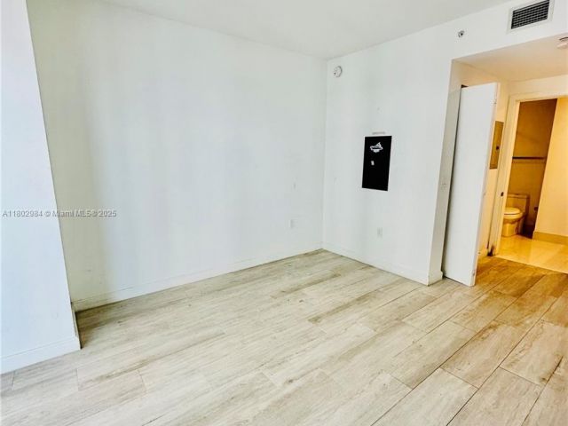 Продажа квартиры #3409 - фото 6061109