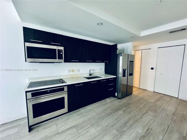 Продажа квартиры #3409 - фото 6061111