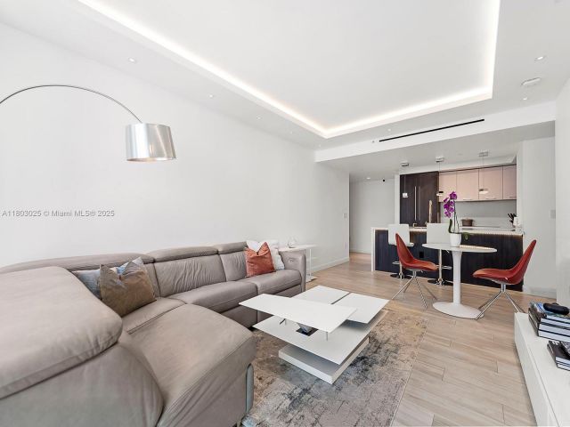 Продажа квартиры #2203 - фото 6067594