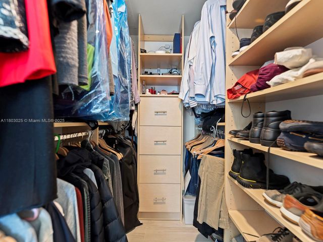 Продажа квартиры #2203 - фото 6067601