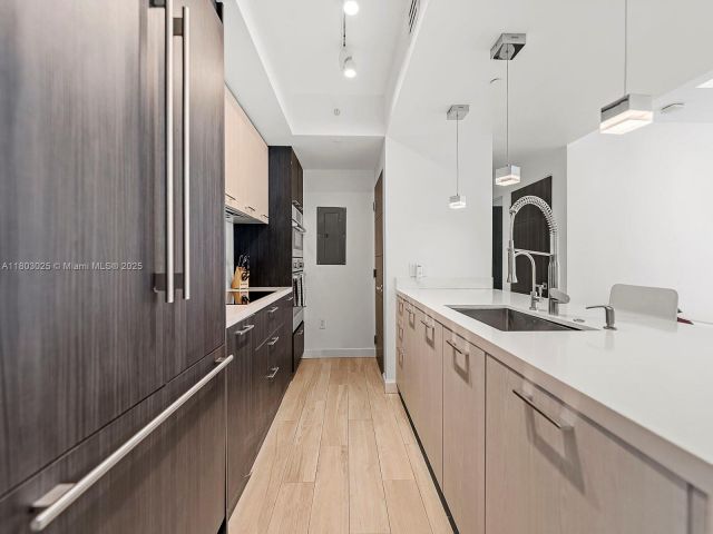 Продажа квартиры #2203 - фото 6067604