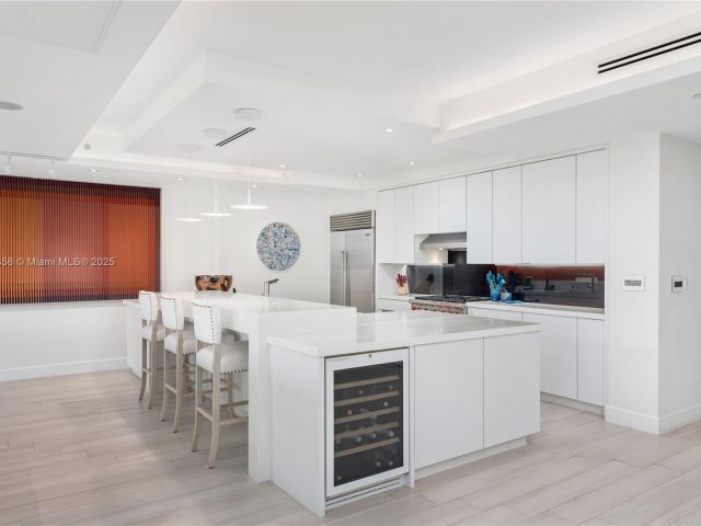 Продажа квартиры #U-0203 - фото 6029006