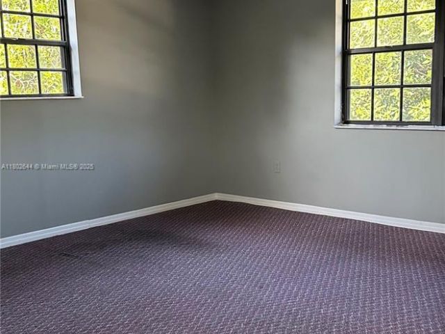 Продажа дома по адресу 18201 NW 5th Ave - фото 6020243