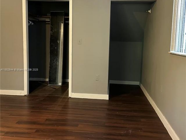 Продажа дома по адресу 18201 NW 5th Ave - фото 6020246