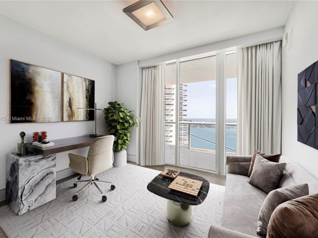 Продажа квартиры #2303 - фото 6037460