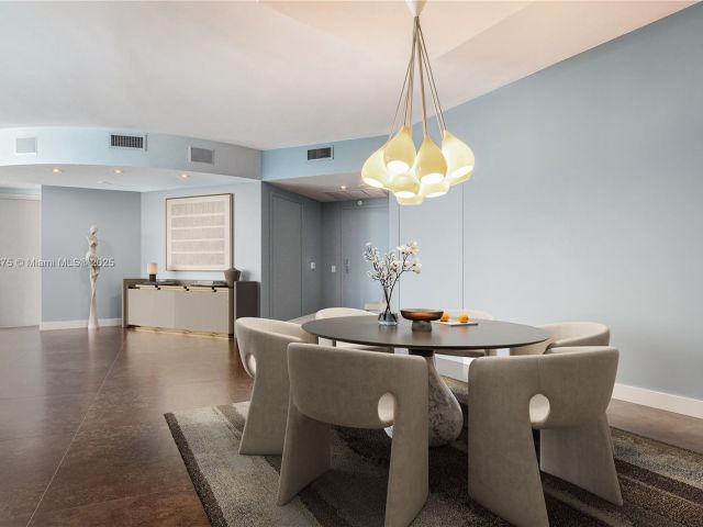 Продажа квартиры #2303 - фото 6037464