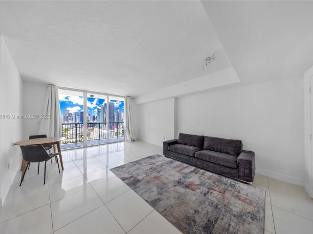 Продажа квартиры #3308 - фото 7436944