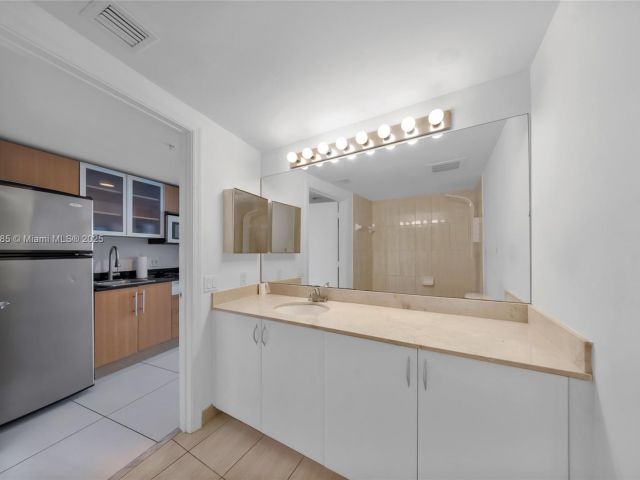 Продажа квартиры #3308 - фото 7436951