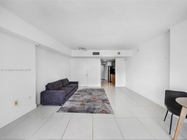 Продажа квартиры #3308 - фото 7436954