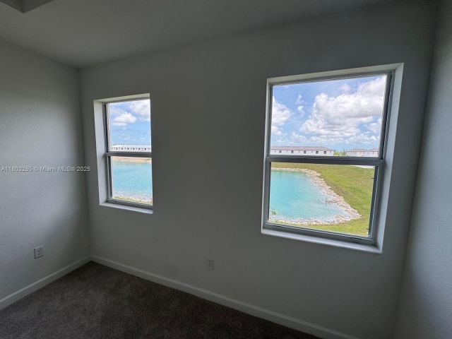 Дом в аренду по адресу 2825 SE 25 . - фото 6028181