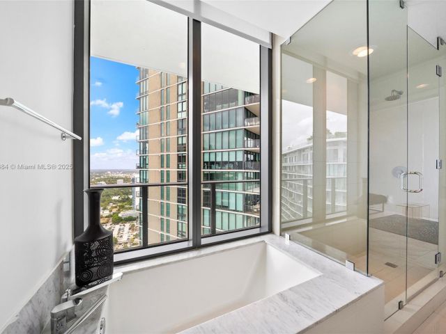 Продажа квартиры #4207 - фото 6022618