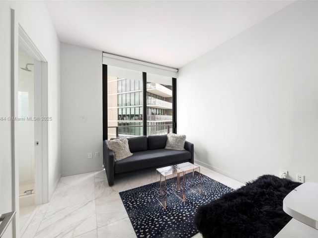 Продажа квартиры #4207 - фото 6022621