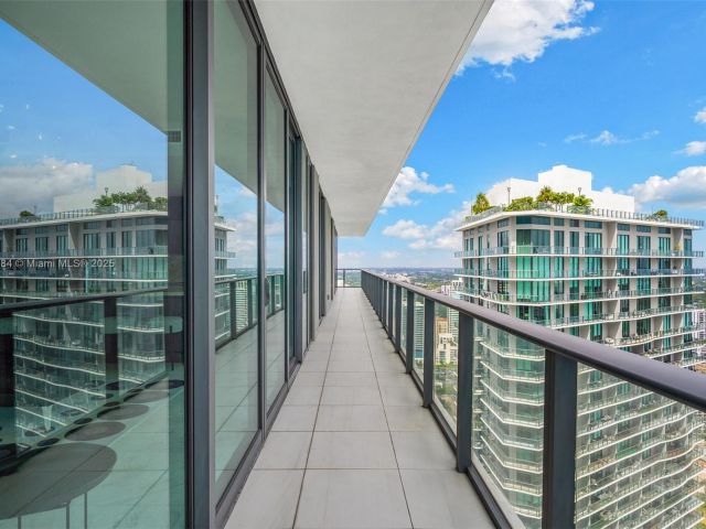 Продажа квартиры #4207 - фото 6022633