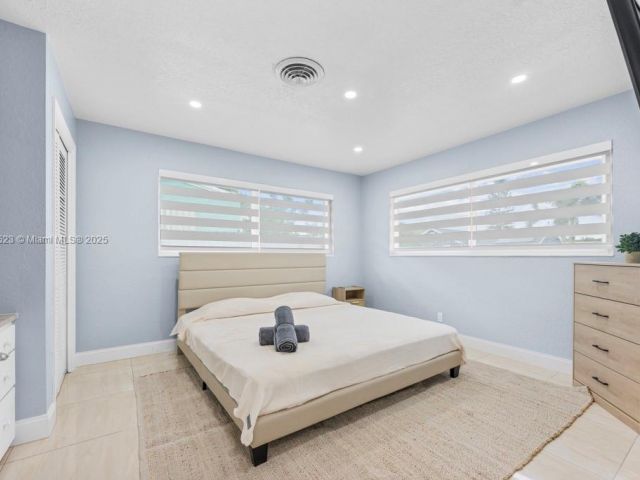 Дом в аренду по адресу 2128 Dock St - фото 6021666