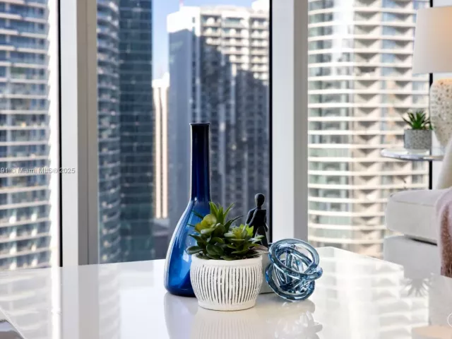 Продажа квартиры #3504 - фото 6021420