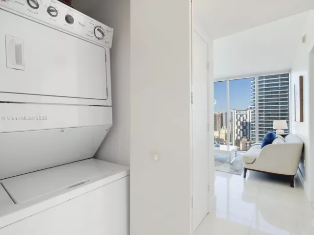 Продажа квартиры #3504 - фото 6021409