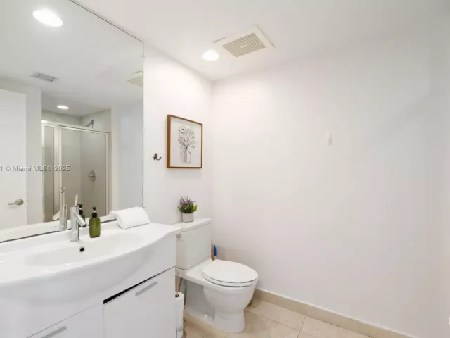 Продажа квартиры #3504 - фото 6021411