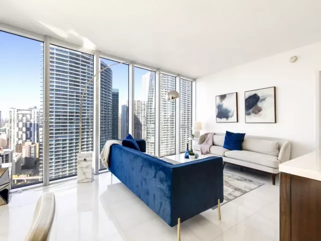 Продажа квартиры #3504 - фото 6021414