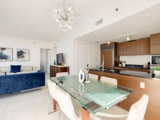 Продажа квартиры #3504 - фото 6021413