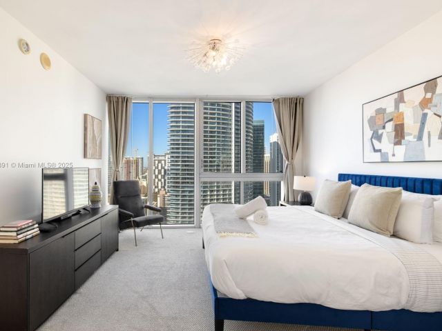 Продажа квартиры #3504 - фото 6021415