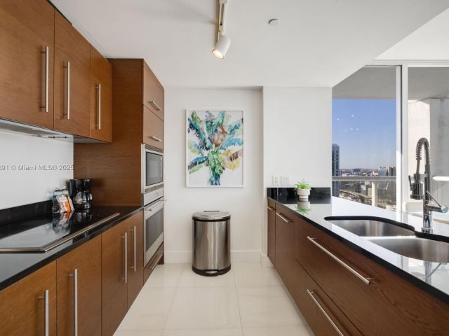 Продажа квартиры #3504 - фото 6021419