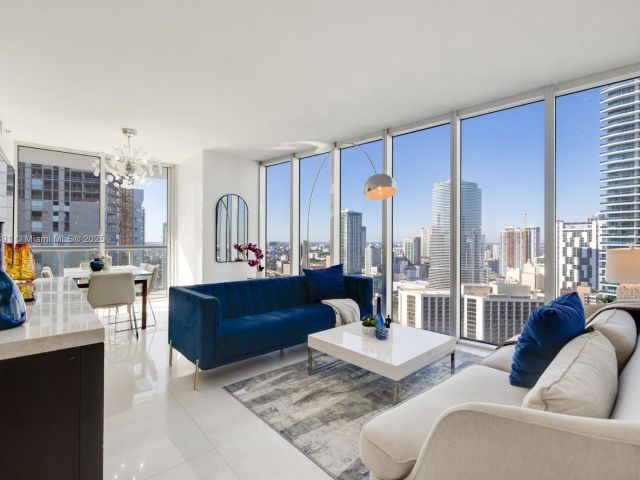 Продажа квартиры #3504 - фото 6021422