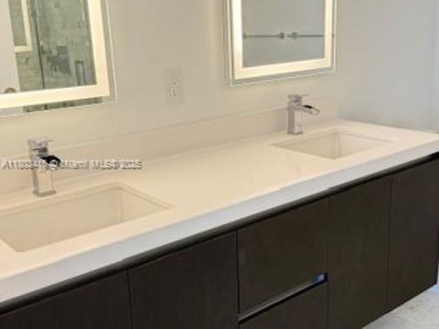 Продажа квартиры #3700 - фото 6022259