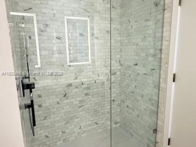 Продажа квартиры #3700 - фото 6022265