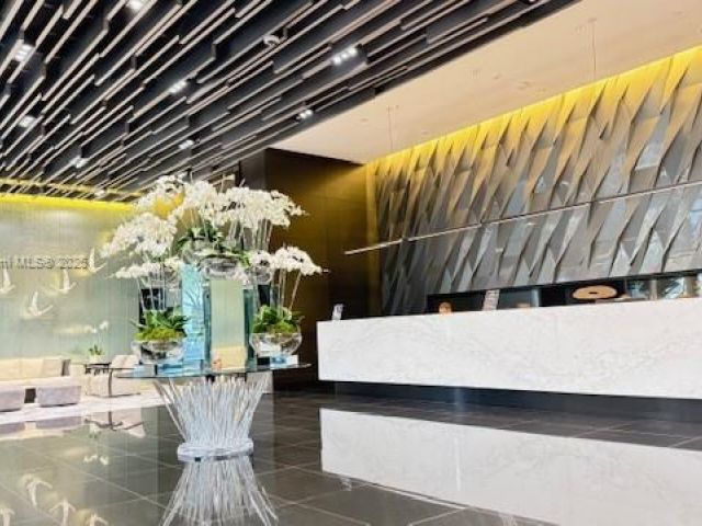 Продажа квартиры #3700 - фото 6022275