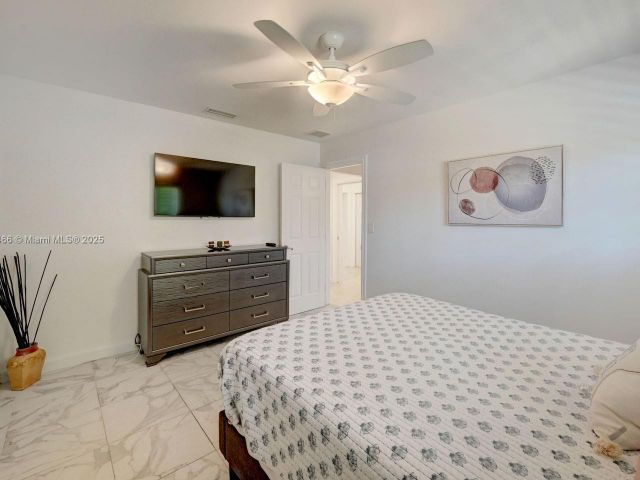 Продажа дома по адресу 932 Polk St - фото 6031329