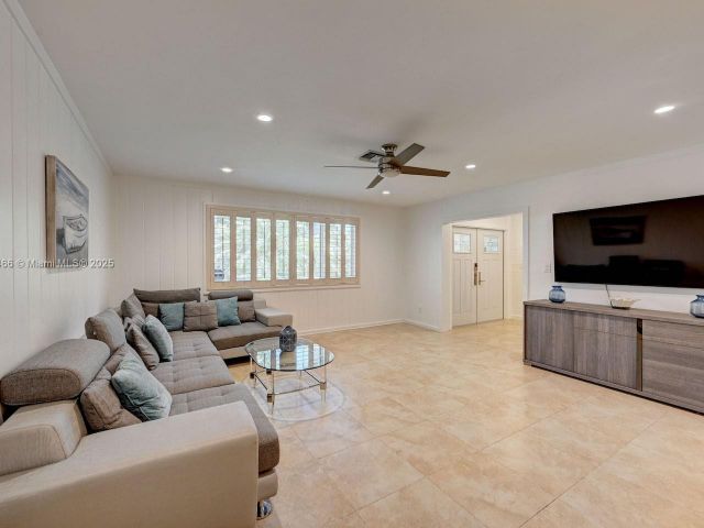 Продажа дома по адресу 932 Polk St - фото 6031333