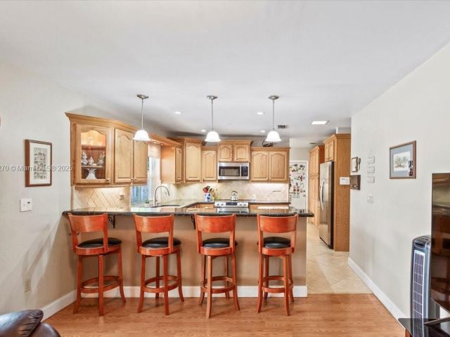 Продажа дома по адресу 9750 SW 143rd Dr - фото 6071394